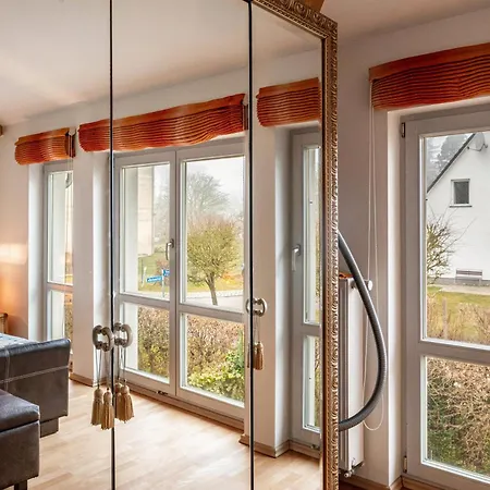 Mit Sauna Und Kamin 別荘 *